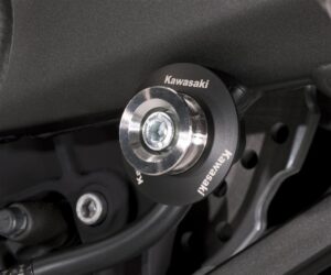 Bobbin set M8 with spacer and swing arm protector- Size -